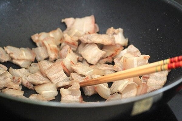 Xào xơ thịt ba chỉ