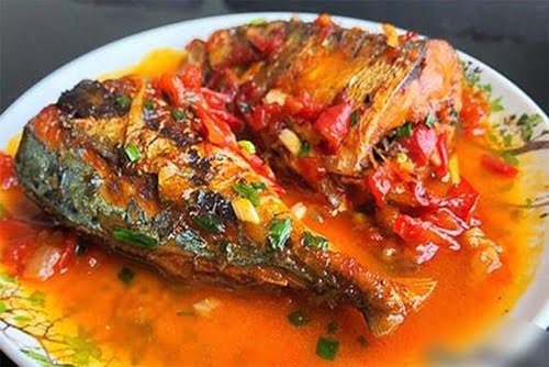 Cá nục kho cà chua review